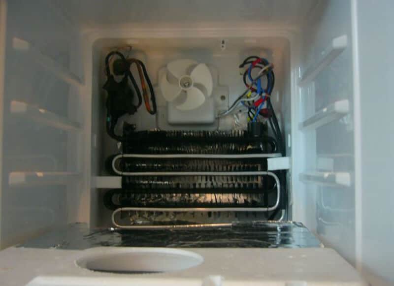 How To Defrost A Mini Fridge Freezer
