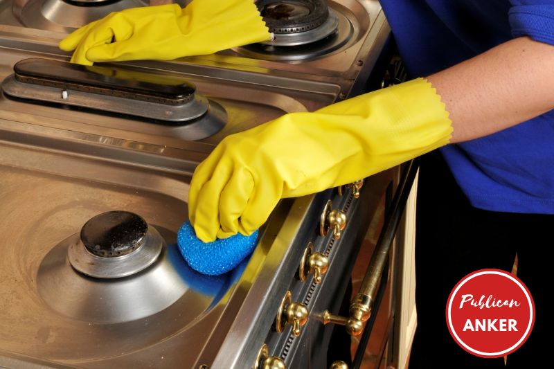 How to Clean a Gas Oven