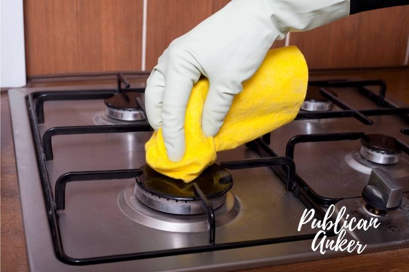 Tips to Keep the Burners on a Gas Stove Top Clean Longer