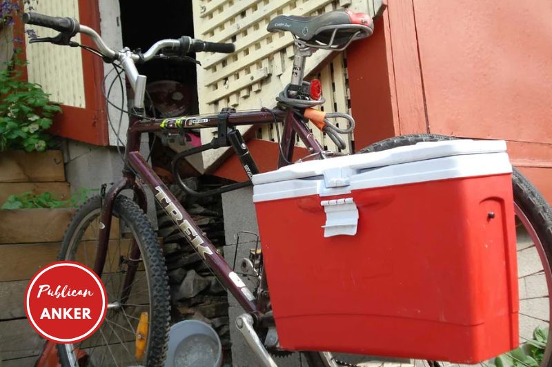 Attach This Cooler To Your Bike