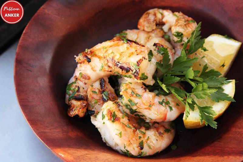 How to Tell When the Cooked Shrimp Has Gone Bad