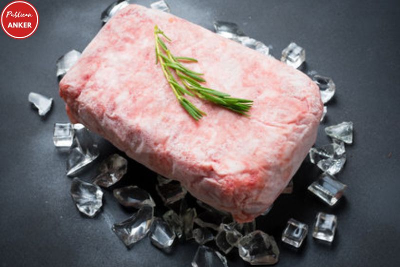 What Is The Benefit and Risks Of Using Dry Ice For Meat